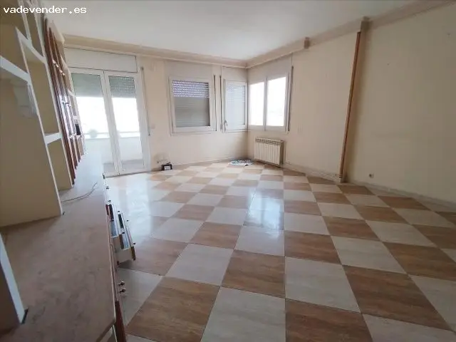 Piso en Blanes para Reformar con Garaje y Trastero