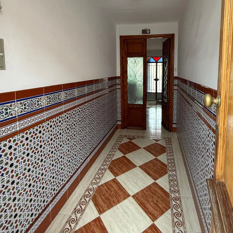 Casa con 3 Dormitorios y Bodega en Archidona