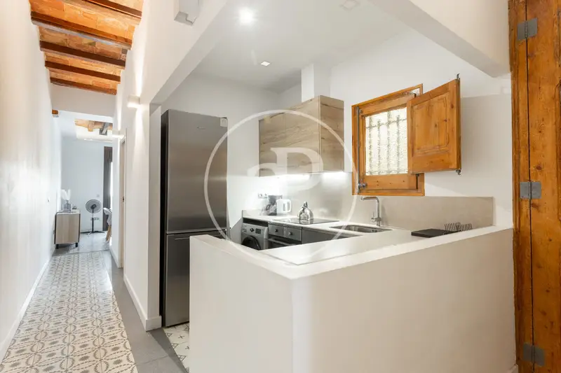 Piso en alquiler de tres habitaciones dobles en calle Valencia (Eixample Esquerra)