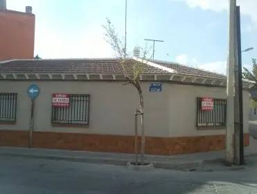 Venta Adosado 230m2 Daimiel 4 Dormitorios Garaje