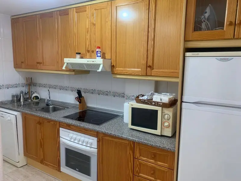 Bungalow en Gran Alacant cerca de la playa con piscina
