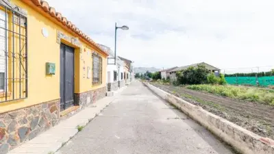 Casa en venta en El Jau cerca de Granada Capital