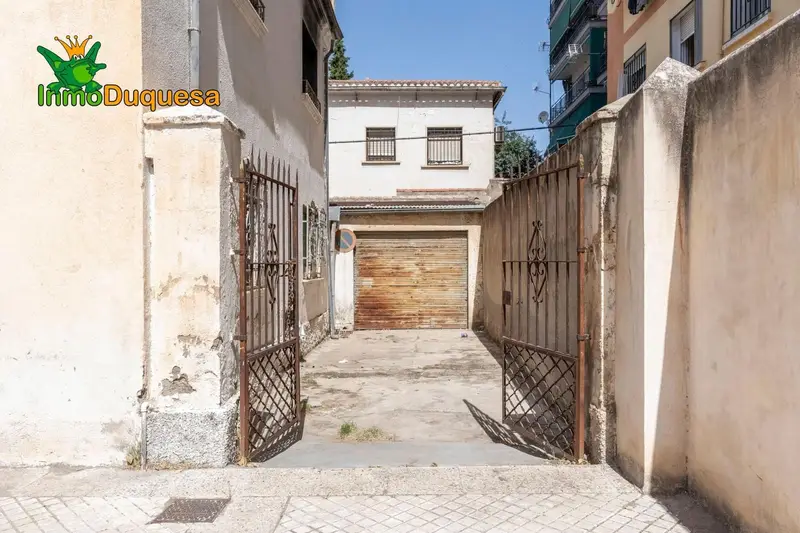 Parcela con Vivienda en Zaidín Granada para construir Casa