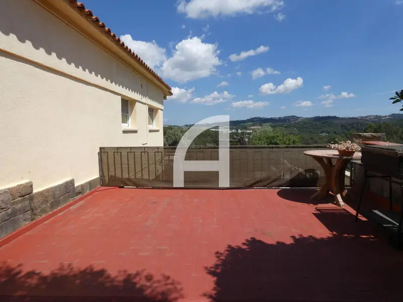 Casa en Venta Viladecavalls 141m2 3 Habitaciones Jardin Terraza