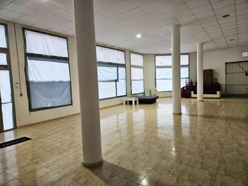 Local Comercial en Venta Amposta Tarragona 139m2