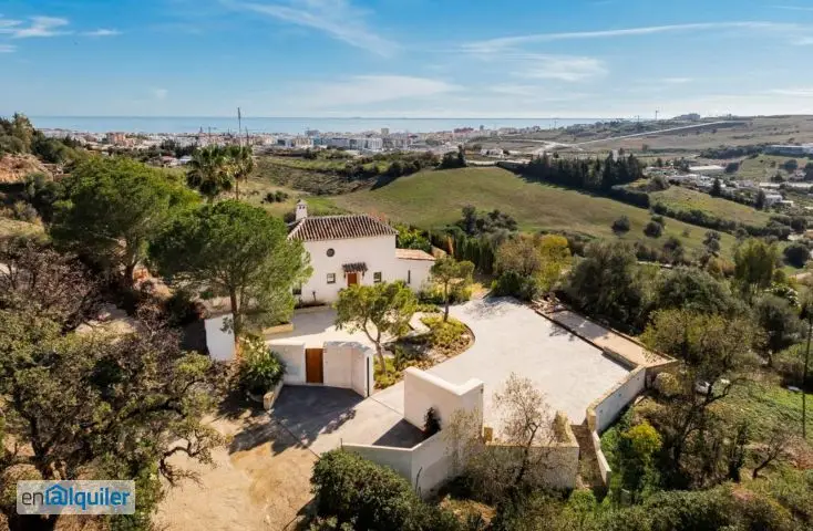 Alquiler casa amueblada terraza Sierra bermeja