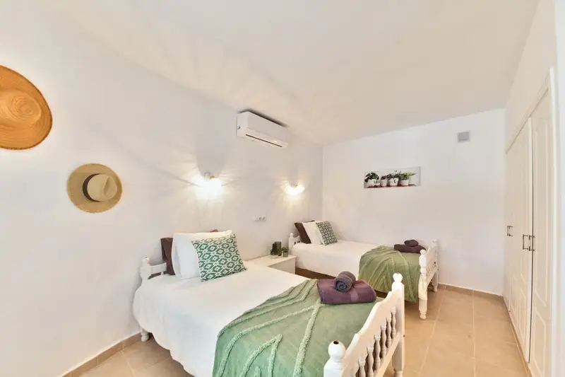 Chalet en Javea con vistas al mar 4 dormitorios piscina ideal familias