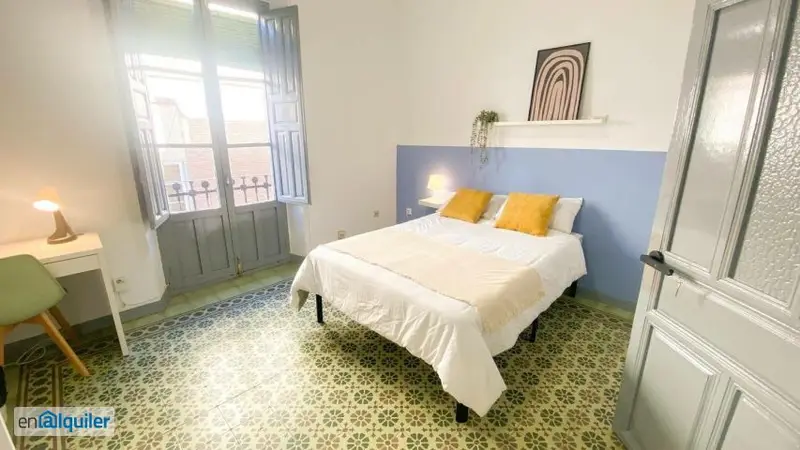 Piso estudiantes Granada Santos 2 6 habitaciones