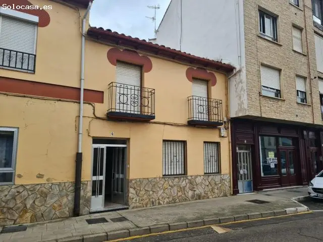 Casa Amueblada en Valencia de Don Juan Centro 99m2 3 Hab 2 Baños