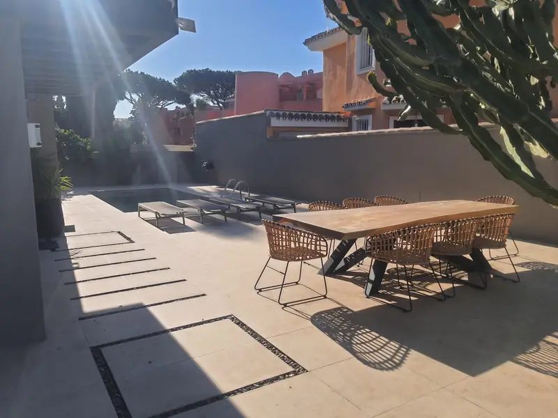 Chalet Moderno 4 Dormitorios Playa Marbella