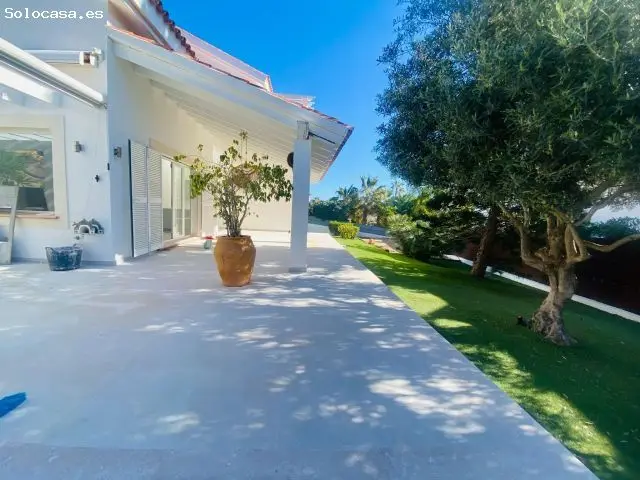 Villa de Lujo en Santa Ponsa con Apartamento de Invitados
