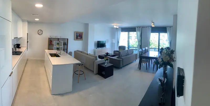 Piso de 3 Dormitorios alquiler Estepona, España