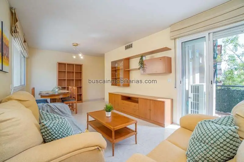 Piso en Venta Figueres 4 Dormitorios 2 Banos Patio Interior