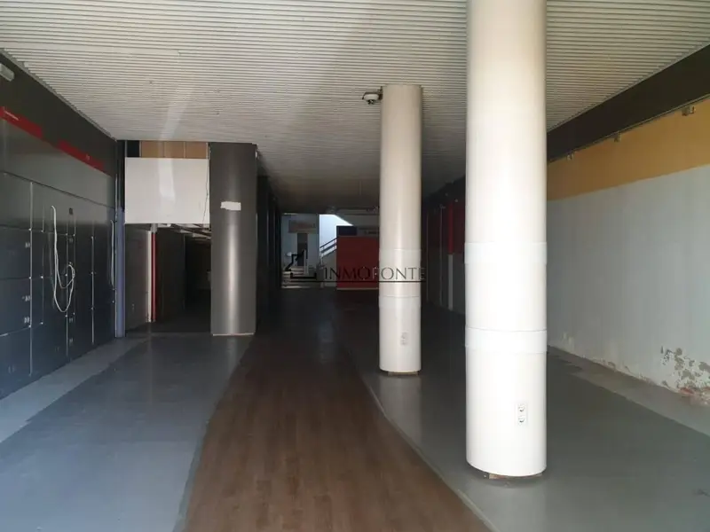 Edificio Comercial en Venta Cambados 448m2