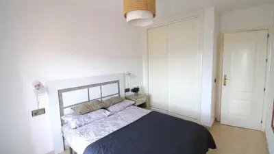 Apartamento en venta cerca de Aguadulce con vistas al mar