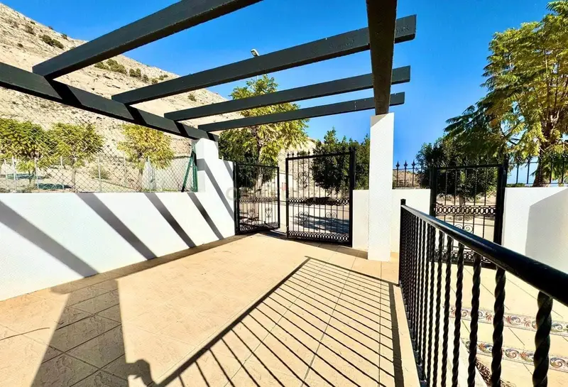 Chalet de Lujo en Fortuna Murcia con Piscina y Vistas Panorámicas