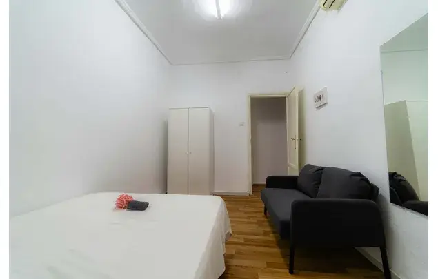 Habitacion 130m2 Sevilla Alquiler Media Temporada