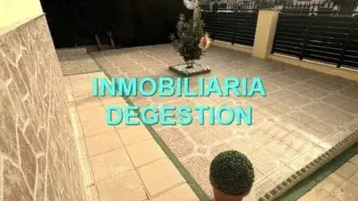 Chalet en Venta Linares 5 Dormitorios 2 Baños Parcela 500m2