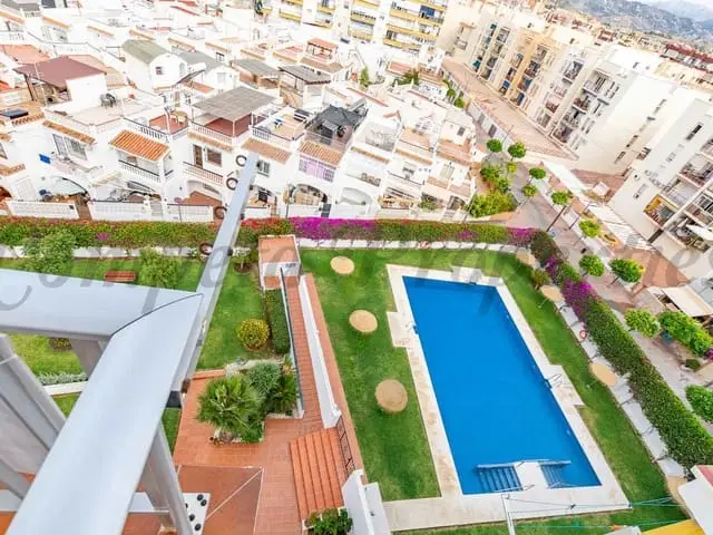 Atico 1 Dormitorio Nerja Vistas al Mar Piscina Cerca de la Playa