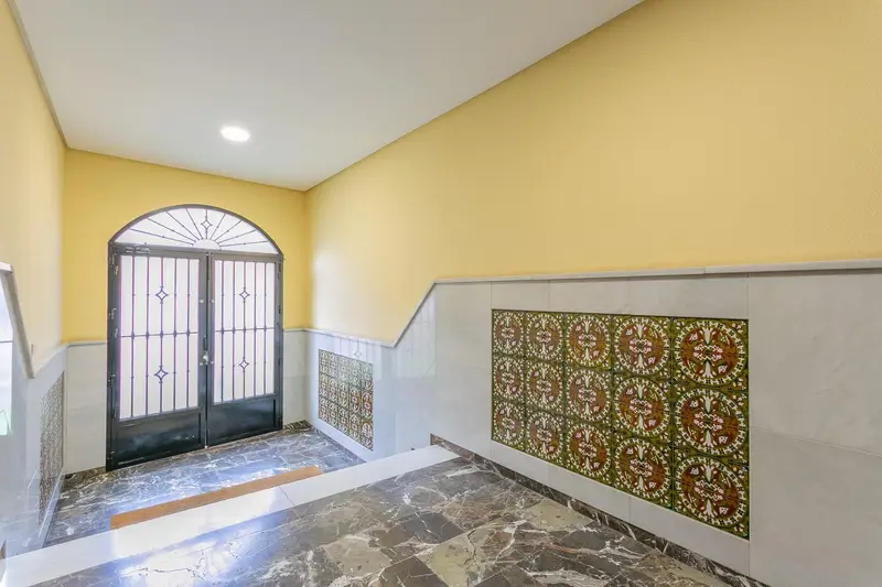 Venta Piso con Patio en Centro Maracena