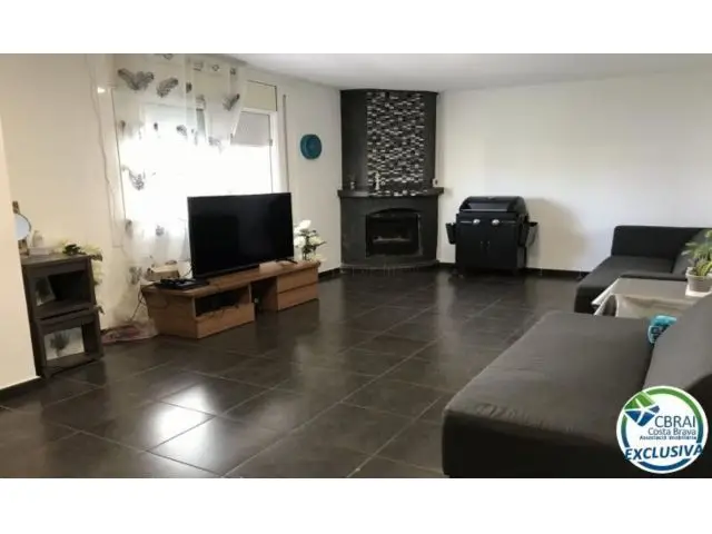 Chalet en Venta en Roses Girona 5 Dormitorios Jardin Terraza