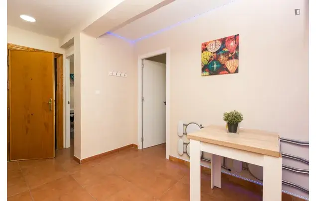 Alquiler Apartamento 4 Dormitorios Granada Estudiantes Reformado