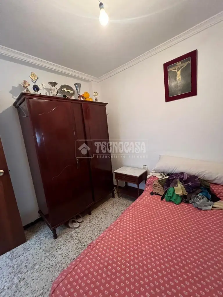 Casa en Venta en Jerez - 3 Dormitorios - Patio Trasero
