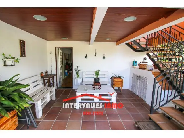 Chalet con Jardin y Piscina en Palau-solita i Plegamans