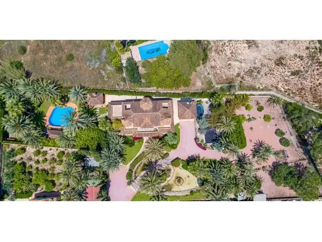 Villa en Venta Elche de la Sierra Alicante
