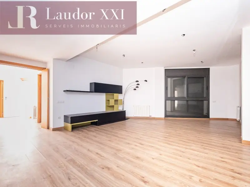 Venta Adosado 4 habitaciones Castellet