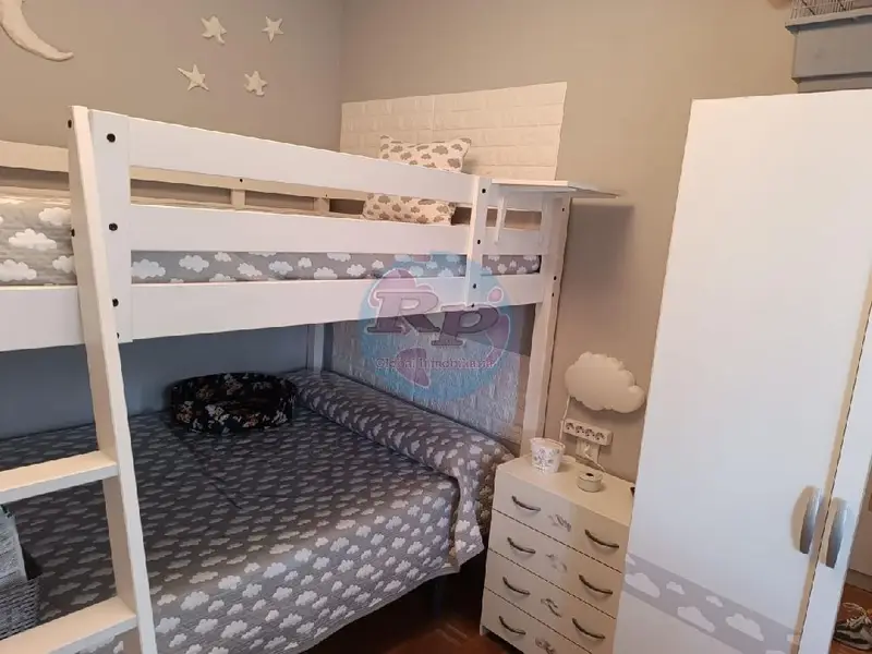 Casa en Venta en Veguellina de Orbigo 6 Dormitorios Jardin Garaje