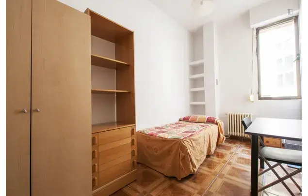 Apartamento 9 Dormitorios Madrid Centro Estudiantes