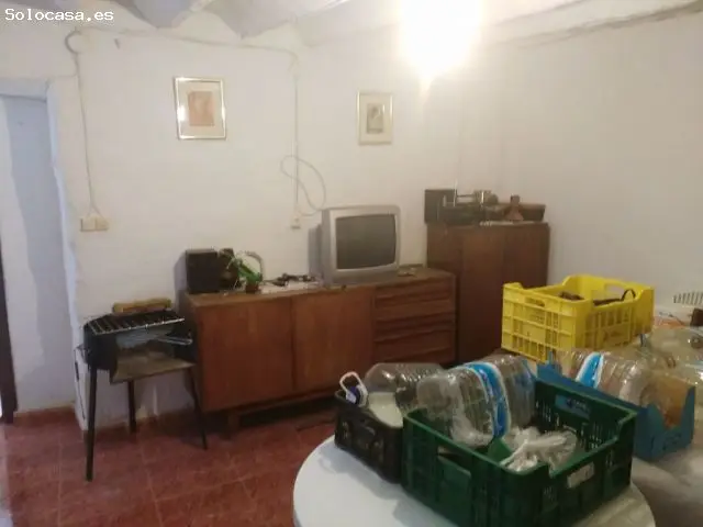 Casa Rural con 13 Dormitorios y 3 Hectareas de Terreno