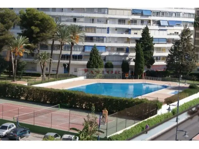 Apartamento Torre del Mar Temporada Corta 2 Dormitorios Piscina