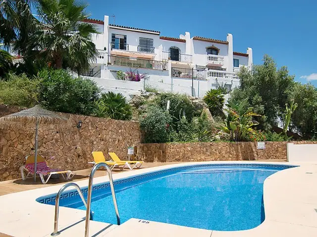 Casa Villa 2 Dormitorios Nerja Alquiler España