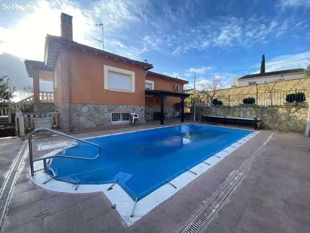 Chalet Independiente en Villa del Prado Madrid