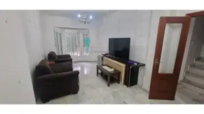 Casa Adosada 5 Dormitorios 2 Baños Las Cabezas de San Juan