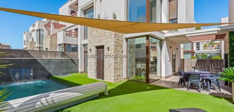 Villa en Venta Quesada 3 Dormitorios 3 Baños Piscina Privada