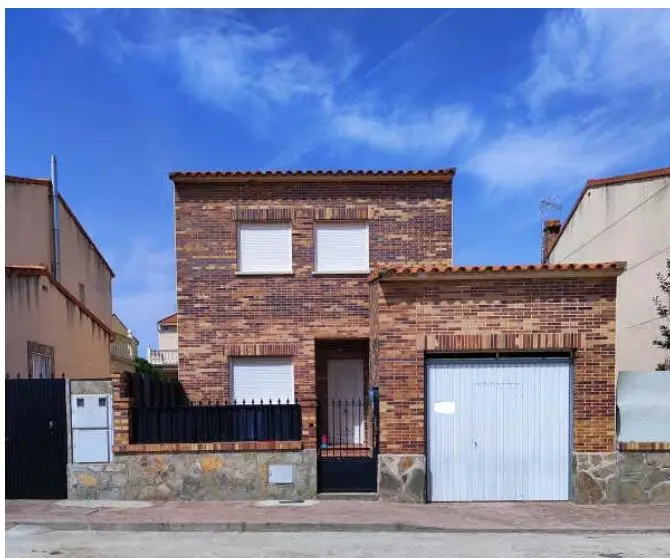 Casa Adosada en Casar de Escalona Toledo