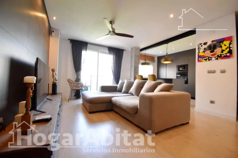 Atico Duplex Reformado en Daimus con Terraza y Garaje