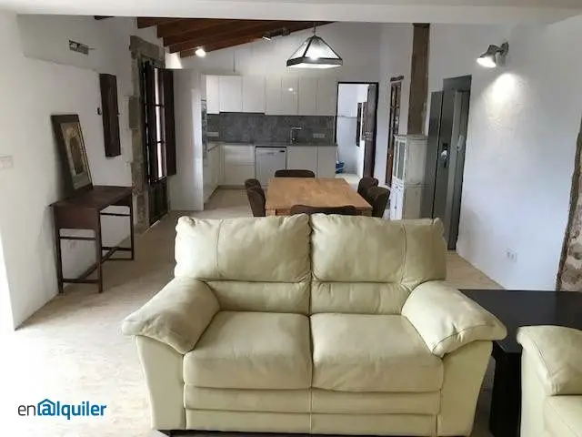 Alquiler casa con 2 baños Arta