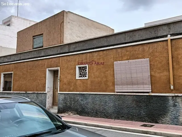 Chalet en Santa Pola para reformar con gran potencial