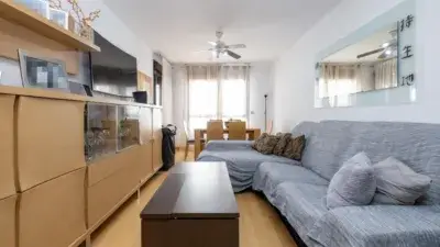 Piso en venta cerca de la playa 2 dormitorios 2 baños garaje piscina
