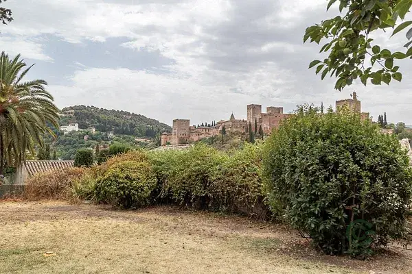 Casa de Lujo con Vistas a la Alhambra en Granada