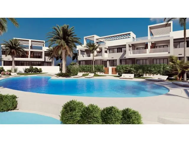 Bungalows de Lujo en Torrevieja con Vistas al Mar