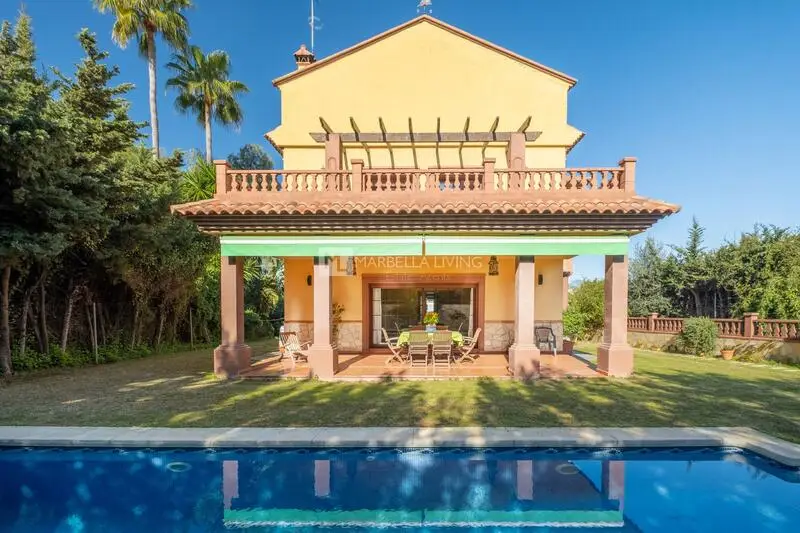 Villa de 6 habitaciones en San Pedro Alcántara