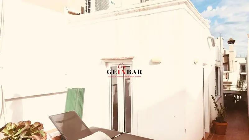 Atico Duplex Semi-Nuevo en Sarria
