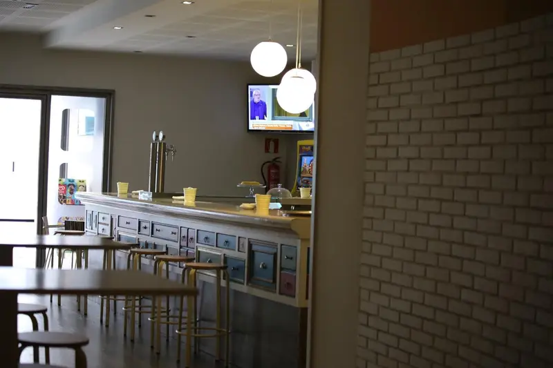 Local Comercial en Venta O Carballiño Restaurante Cafetería Equipado