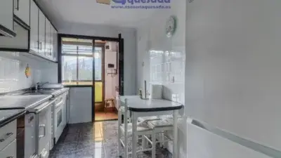 Piso en venta 84m2 3 habitaciones Campomanes