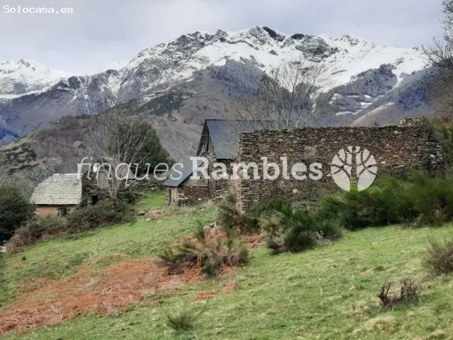 Finca Rustica con 6 Edificaciones en Vall dAran